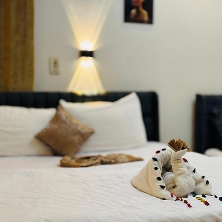 Pyramids Kingdom - Guest House Kafret el-Gabal Extérieur photo