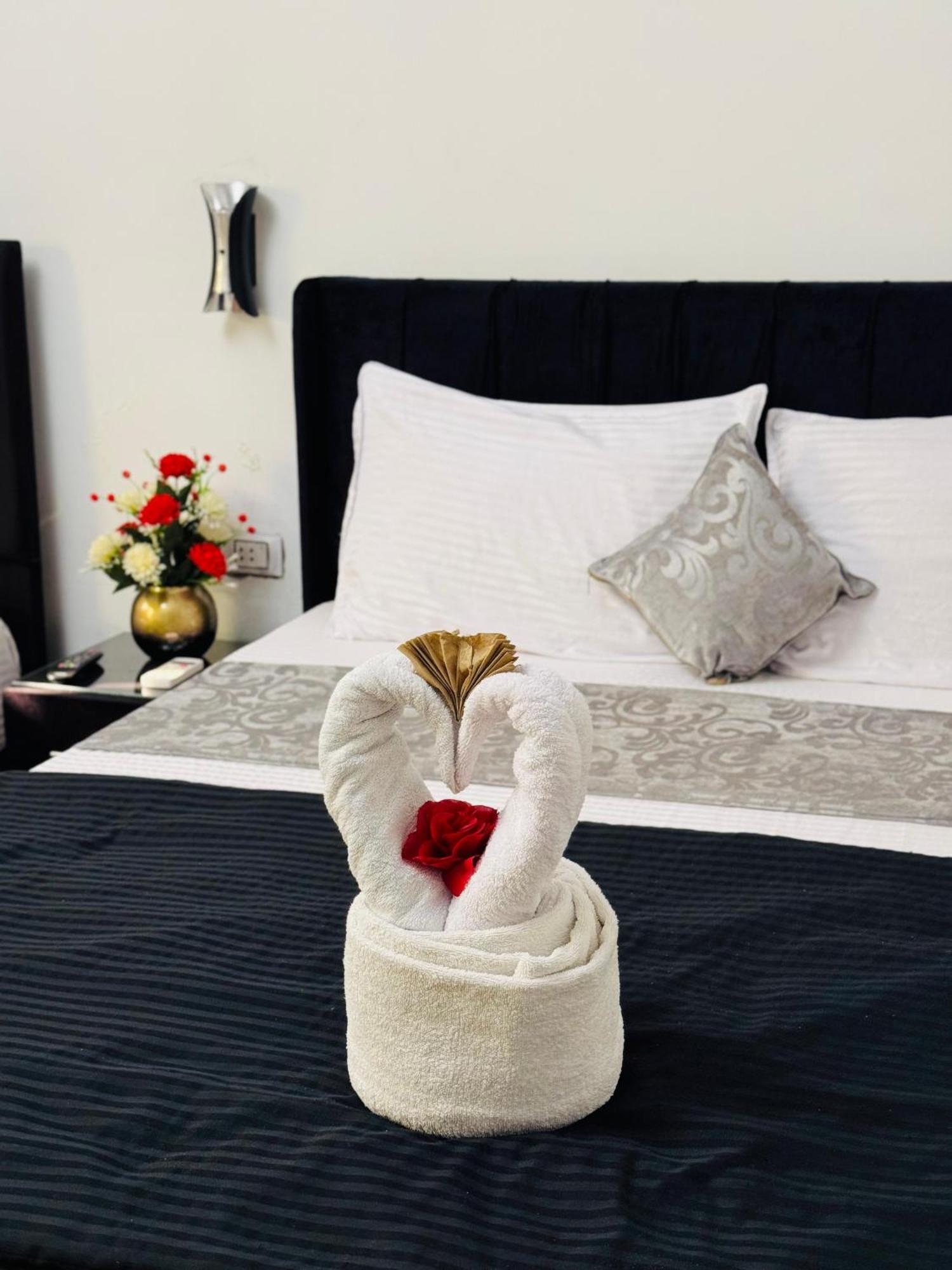 Pyramids Kingdom - Guest House Kafret el-Gabal Extérieur photo