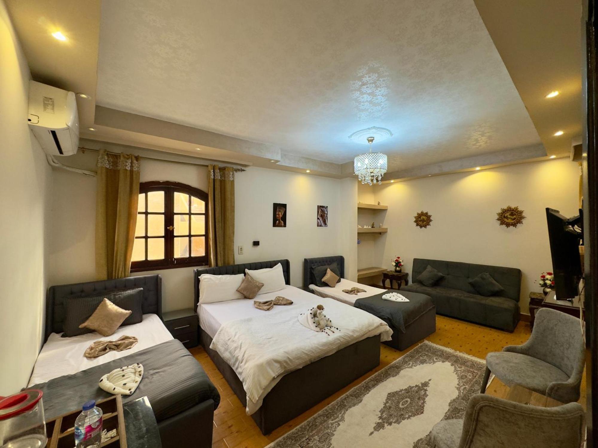 Pyramids Kingdom - Guest House Kafret el-Gabal Extérieur photo